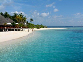 Maldives, South Nilandhe Atoll, Meedhuffushi, Vilu Reef Beach